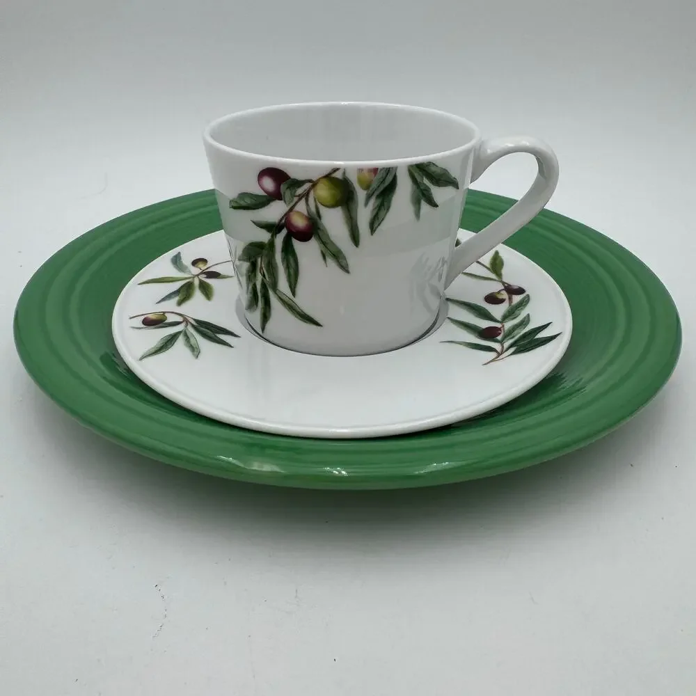 Pottery Barn Monique Lhuillier Olive Orchard 4 Cups and 4 Saucers
